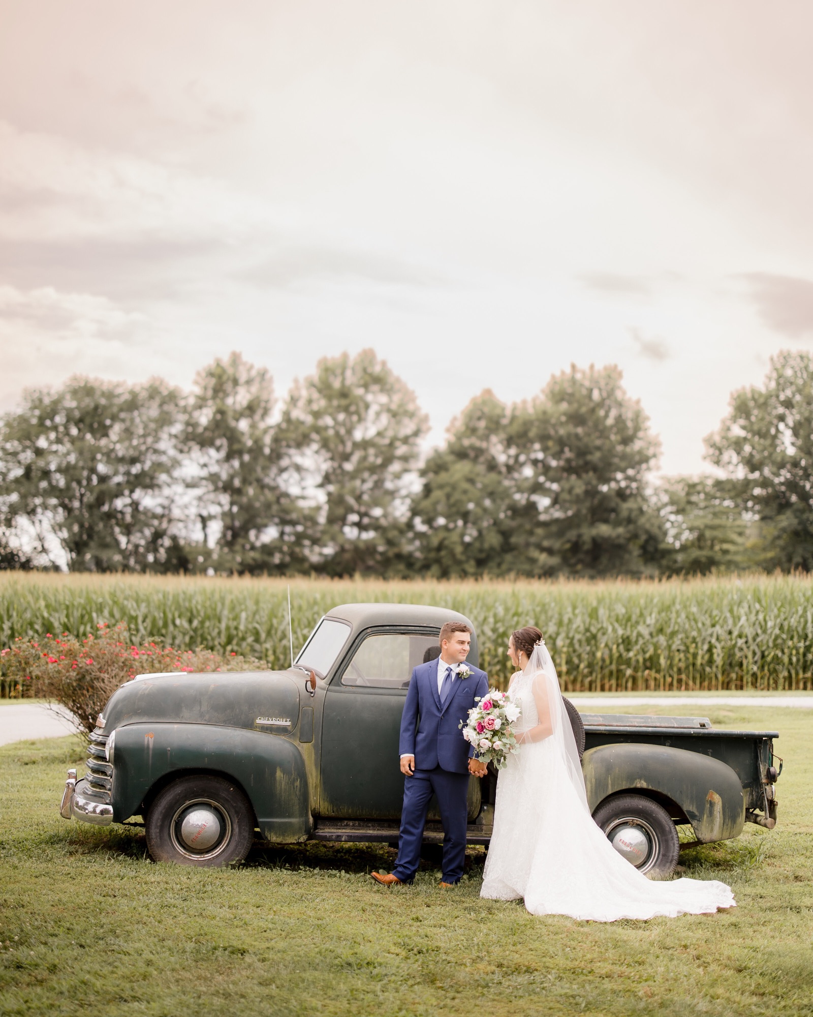 Jarrett and Naomi's wedding, guests at Abram Farms